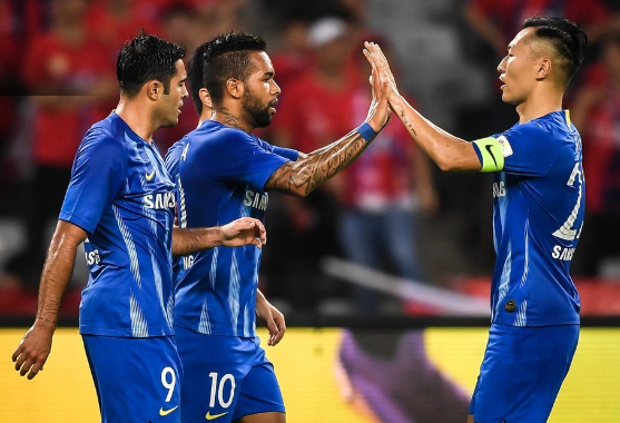  朗斯门将扑点建功保级关键战平局  